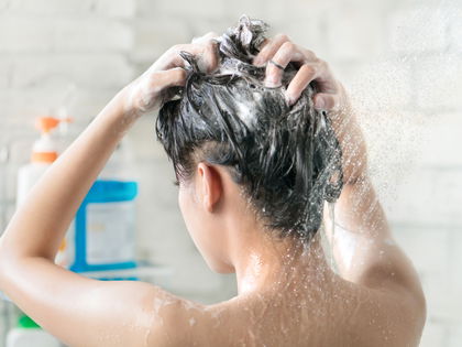 Laut Experten: Dieses 3-Euro-Shampoo ist die Nummer 1 bei fettigem Haar