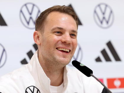 Manuel Neuer: Neues Foto mit Baby - Nach EM-Aus entspannt er im Urlaub
