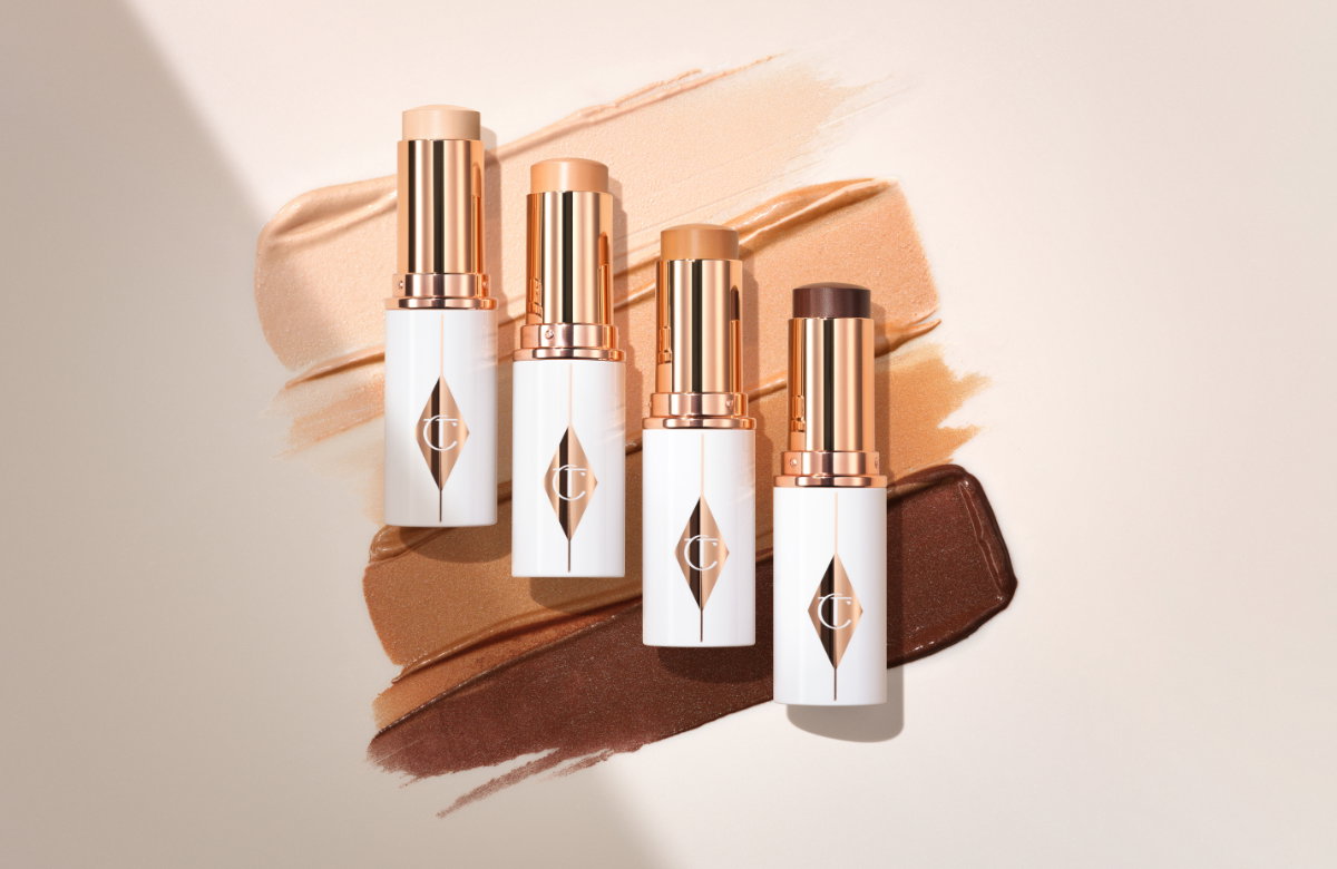Unreal Foundationstick von Charlotte Tilbury