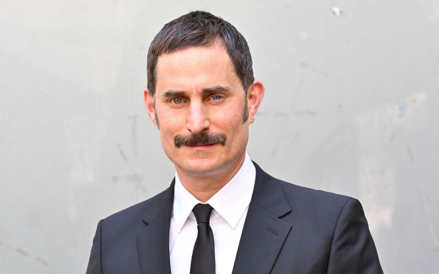 Clemens Schick im Anzug