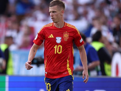 Dani Olmo: Gewusst? Diese deutsche Influencerin ist die Freundin des spanischen Fußballers