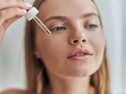 Beauty-Trend 2024: Dieses getönte Serum pflegt die Haut 4-fach