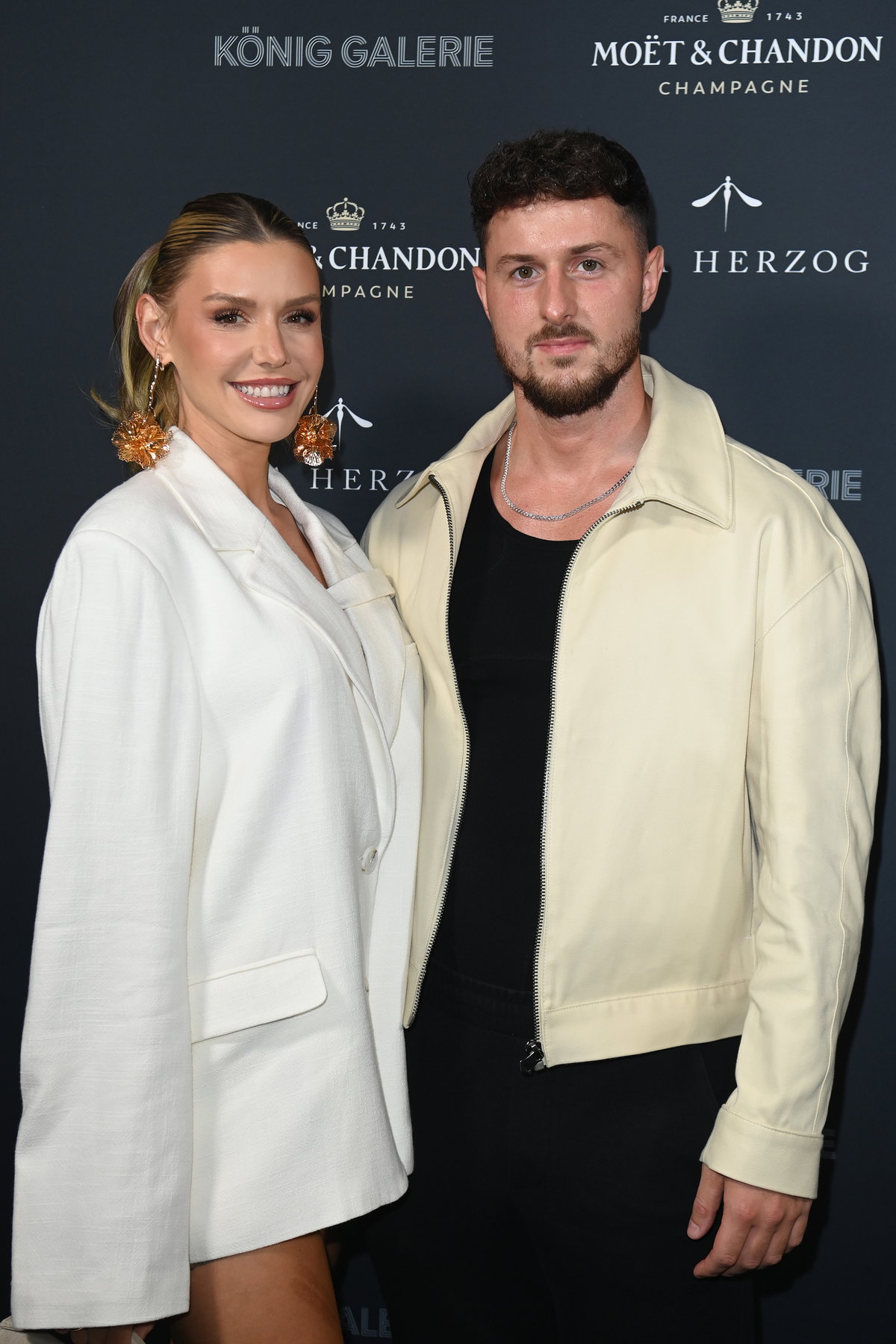 Gerda Lewis und Jannik Kontalis