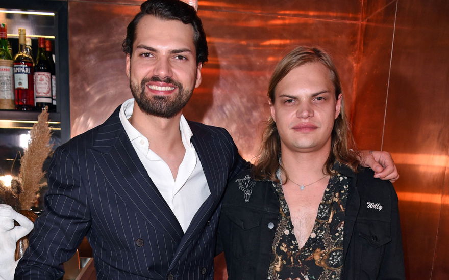 Jimi Blue Ochsenknecht Arm in Arm mit Wilson Gonzalez Ochsenknecht