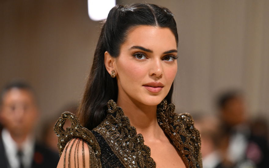 Kendall Jenner Mascara