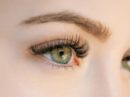 Diese 5 Dinge wusstest du garantiert noch nicht über Wimpernseren!