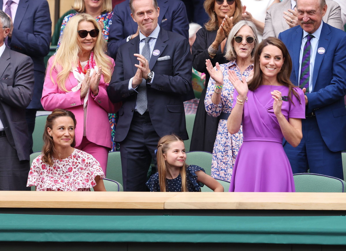 Prinzessib Kate mit Tochter Charlotte und Schwester Pippa Middleton in Wimbledon
