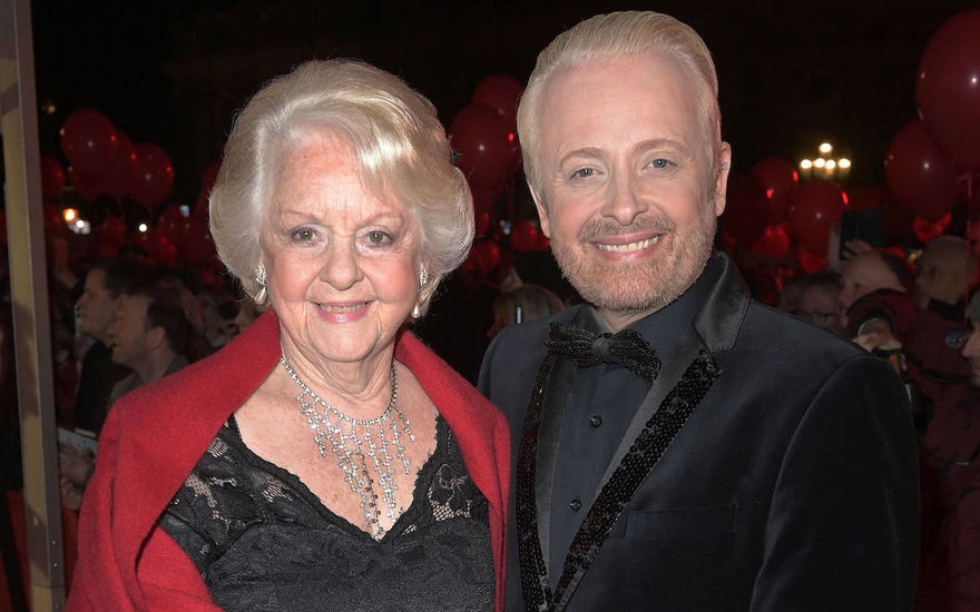 Ross Antony mit seiner Mutter Vivien Catterall