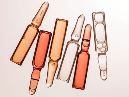 Anti-Aging: Diese 2-in-1-Ampullen wirken dank 4D-Hyaluron wie Botox