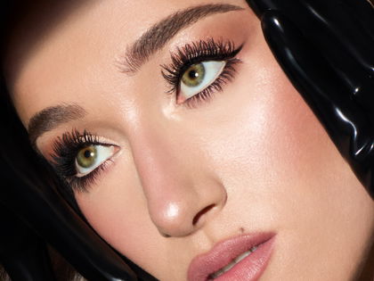 Beliebt bei Topmodels: Diese Mascara sorgt für Mega-Volumen und doppelten Schwung