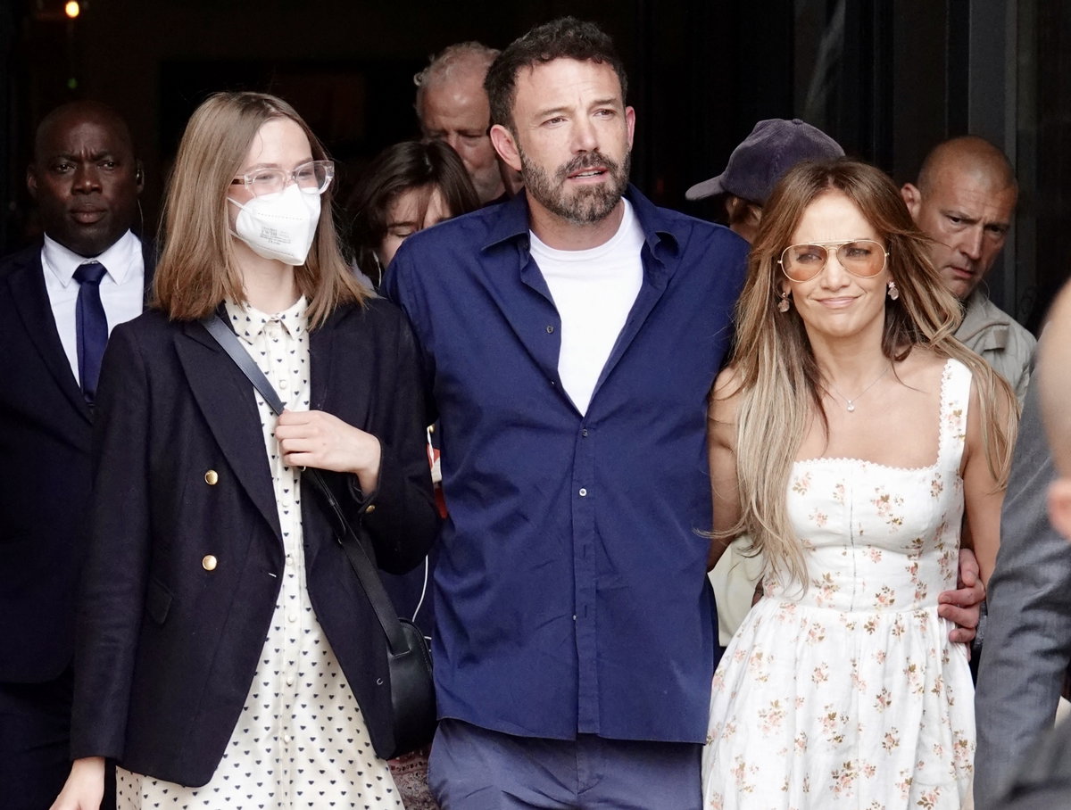 Ben Affleck im Arm mit Tochter Violet und Jennifer Lopez