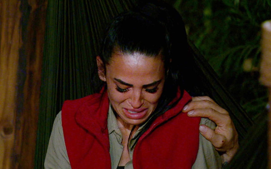 Elena Miras weint im Dschungelcamp