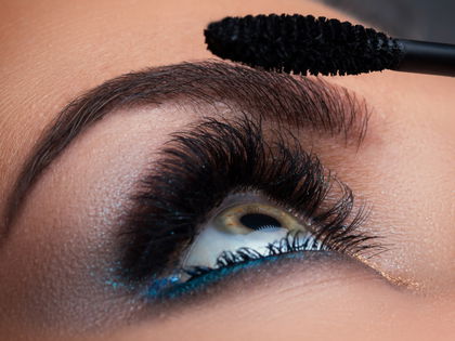 Mascara: Diese 3-Euro-Wimperntusche ersetzt Fake Lashes