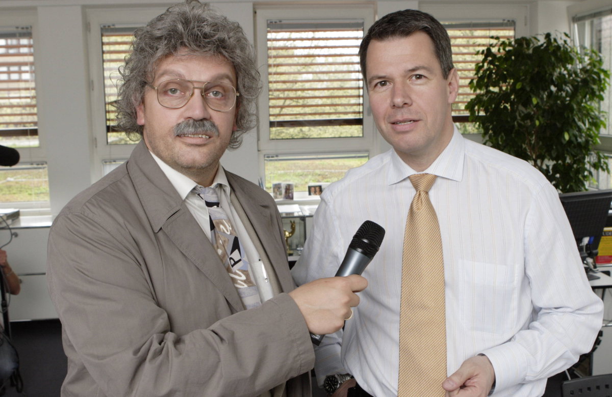 Peter Kloeppel mit Hape Kerkeling als Horst Schlämmer 2005