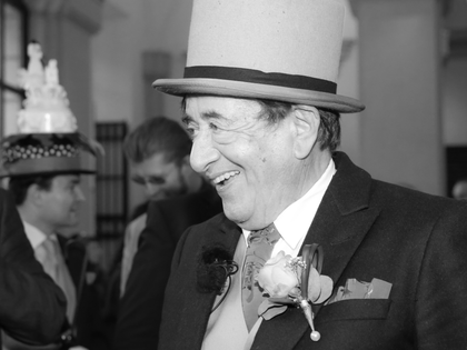 Richard Lugner (†91): Bewegende Trauerfeier - Diese Promis nehmen Abschied