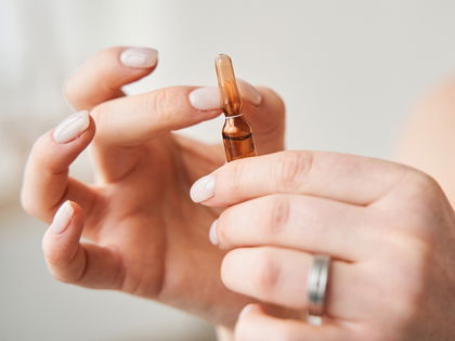 Anti-Aging: Dank dieser Öl-Ampullen wirkst du um Jahre jünger