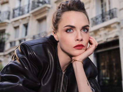 Cara Delevingne schwört auf diesen Drogerie-Lippenstift