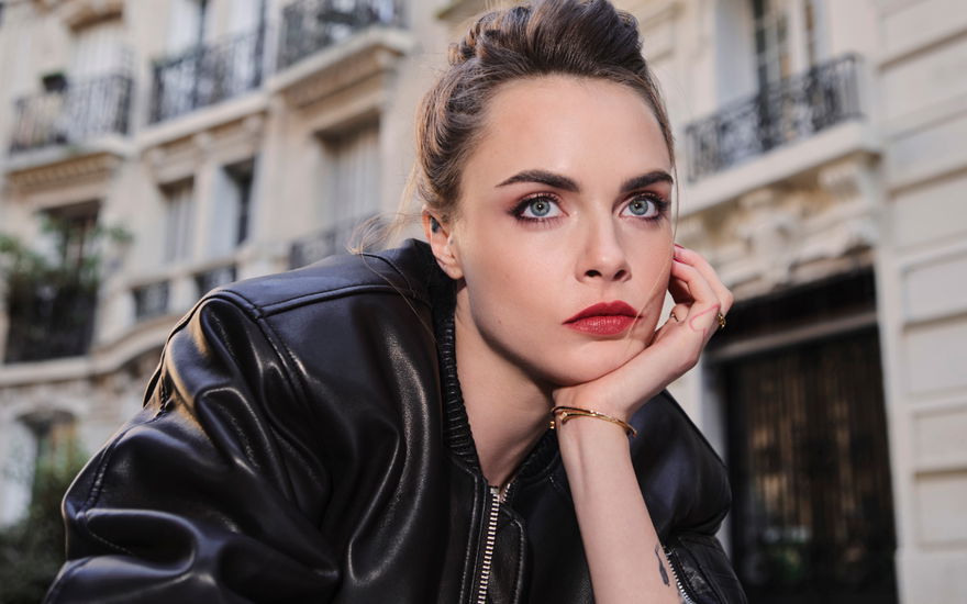 Cara Delevingne Lippenstift