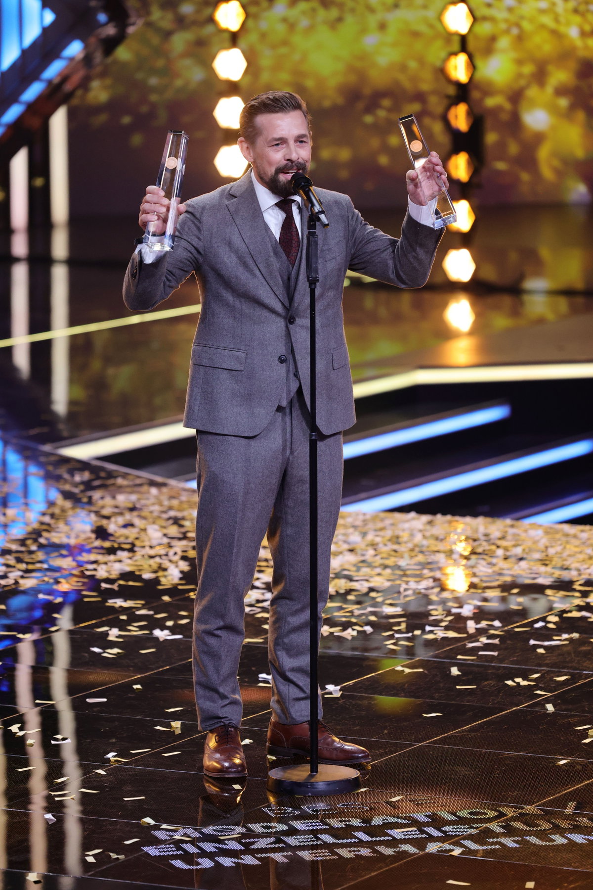 Stars beim "Deutschen Fernsehpreis 2024": Klaas Heufer-Umlauf