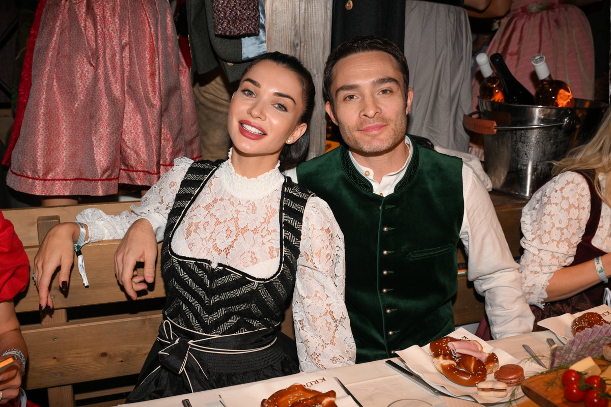 Ed Westwick und Amy Jackson auf dem Oktoberfest