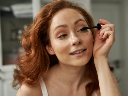 Mascara: Diese 8-Euro-Wimperntusche zaubert kräftige Wimpern mit nur einem Bürstenstrich