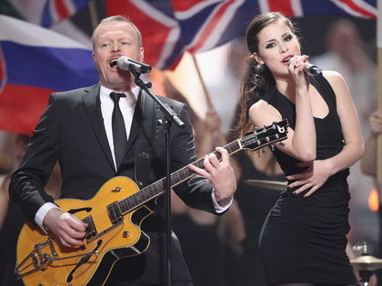 Lena Meyer-Landrut: "War unfair, mich auf die Bühne zu stellen" - Zusammenarbeit mit Stefan Raab