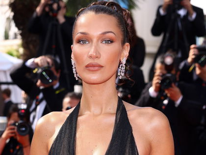 Für einen jugendlichen Glow: Stars wie Bella Hadid schwören auf diesen Skin Tint