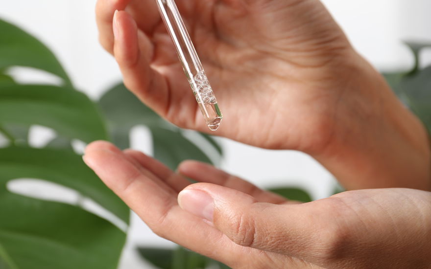 Frau Pipette Serum