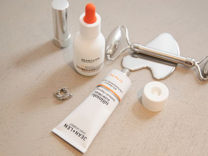 Bestseller bei Rossmann: Diese Vitamin-C-Creme sorgt für ein jugendlichen Glow