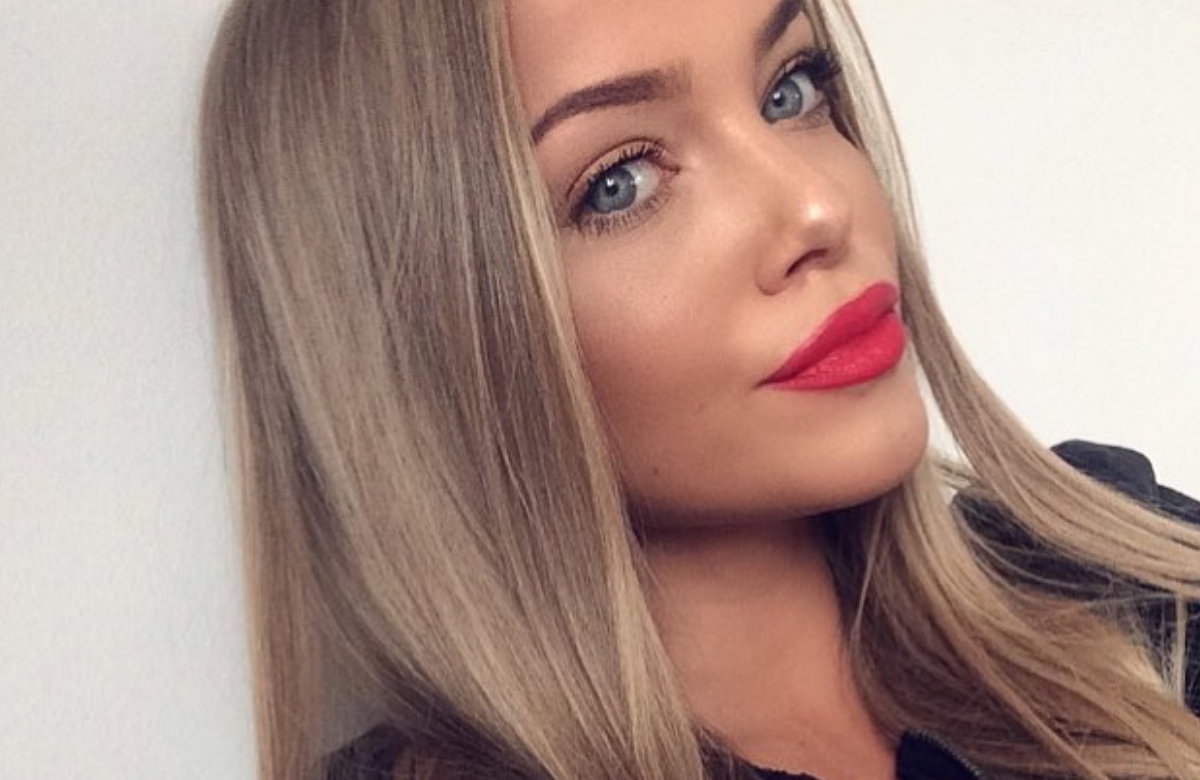Laura Maria Rypa mit roten Lippen