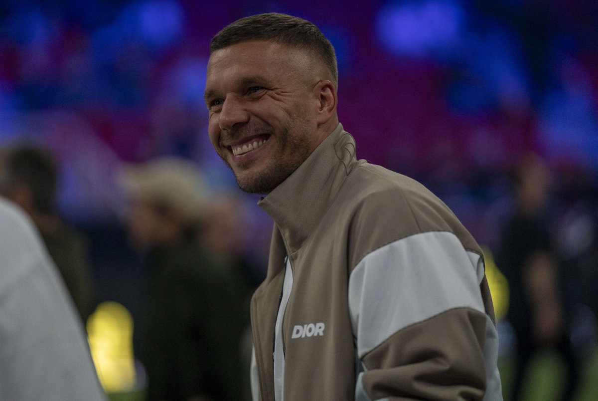 Lukas Podolski lacht