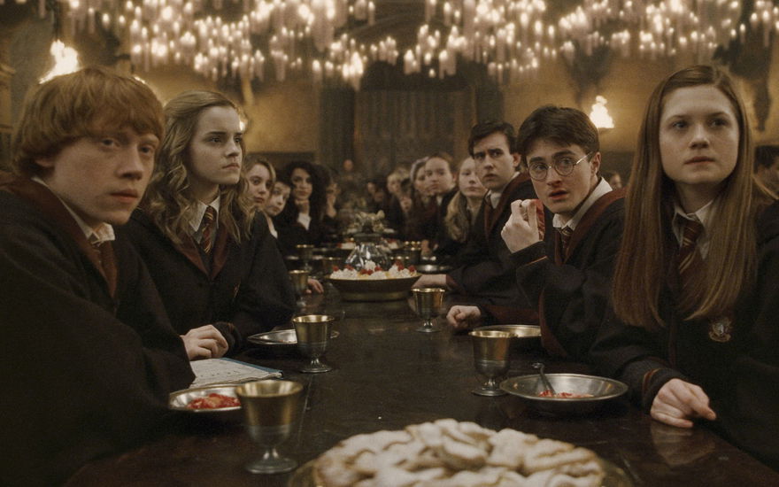 Harry Potter große Halle schwebende Kerzen