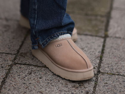 TikTok-Trends: User lieben diesen Hausschuh für coole Street Styles