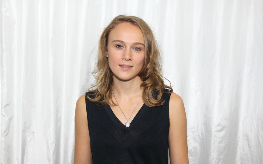 Anke Retzlaff lächelt