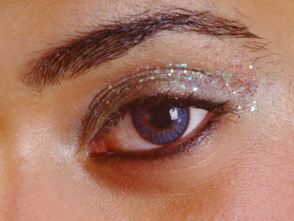 Make-up mit Special-Effekt: Dieser funkelnde Lidschatten ist ein Allrounder