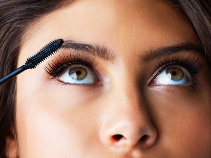 Mascara: Diese Drogerie-Wimperntusche sorgt für einen überdimensionalen Wimpernlifting-Effekt