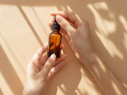 Anti-Aging: Dieses Serum glättet Falten von sensibler Haut