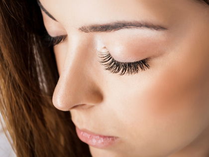 Black Friday Woche 2024: Dieses beliebte Wimpernserum ist satte 33% reduziert