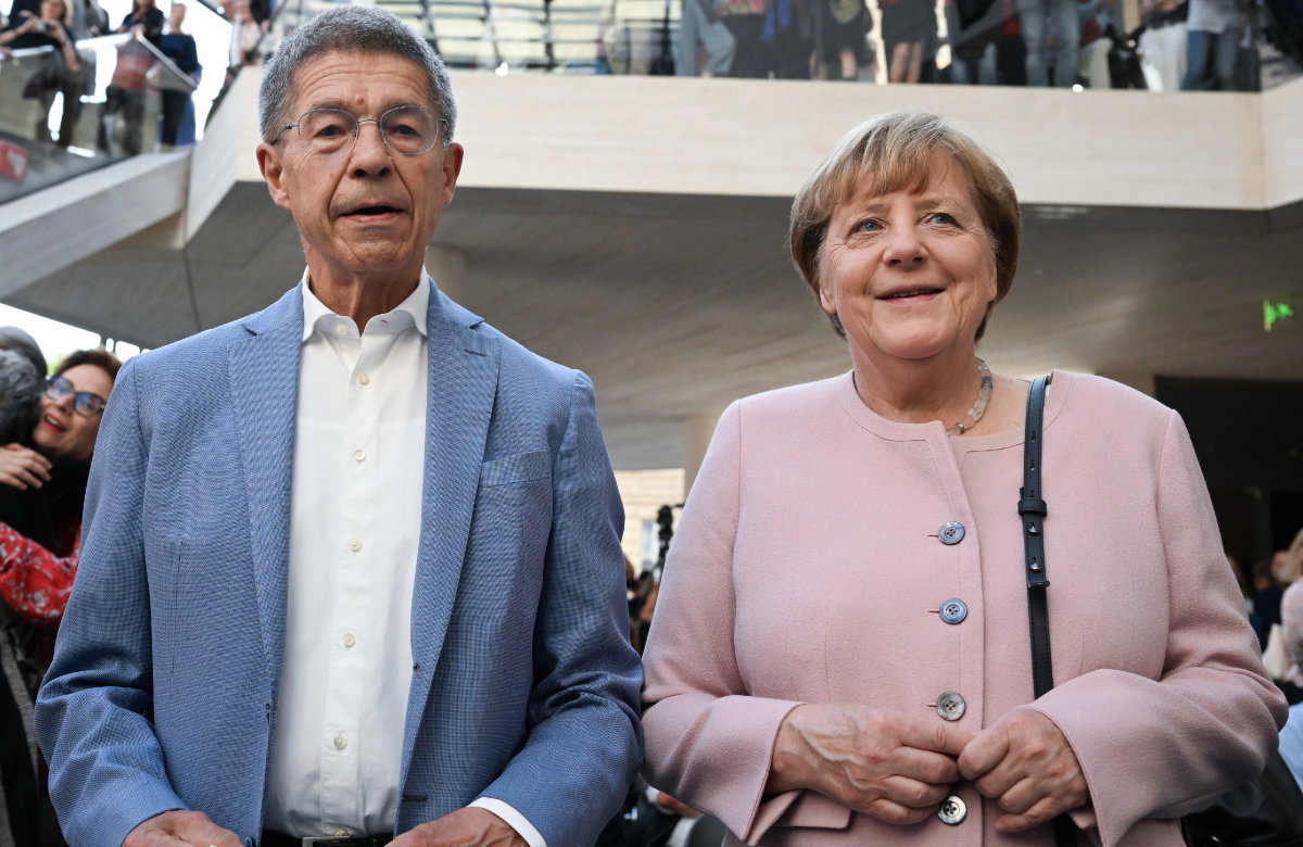 Joachim Sauer und Angela Merkel