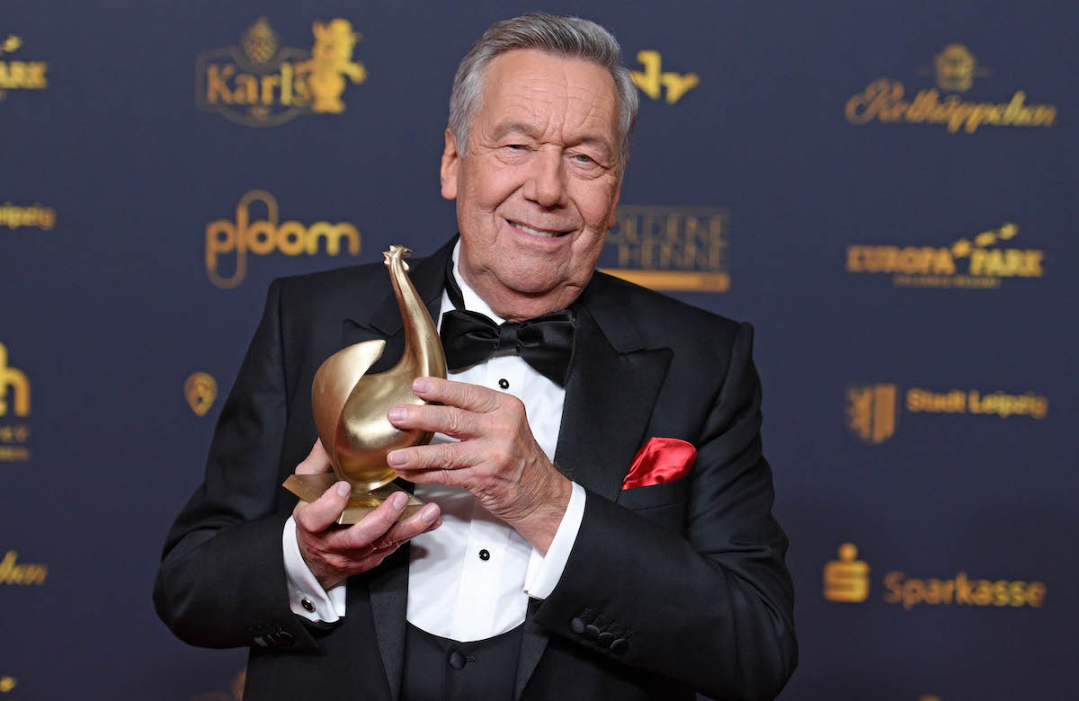 Roland Kaiser mit einer Goldenen Henne