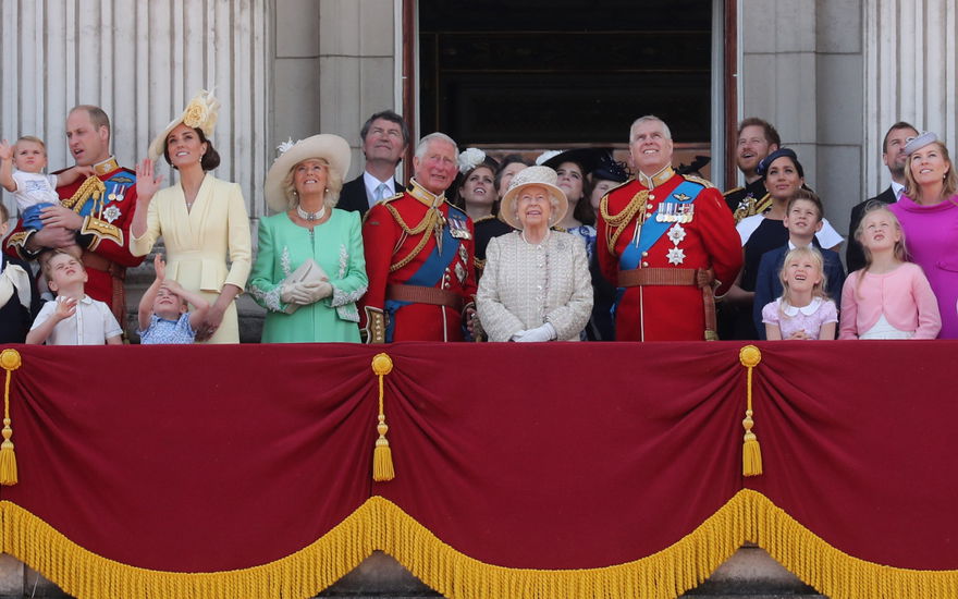 Britische Royals auf Balkon