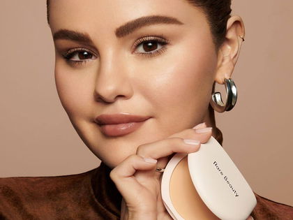 Laut Selena Gomez: Dieses Puder ist ein echter Allrounder