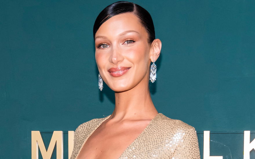 Bella Hadid Gold-Make-up