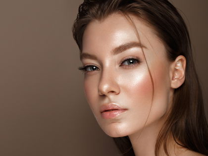 Make-up-Trend: Moonlight Skin zaubert den perfekten Winter-Glow