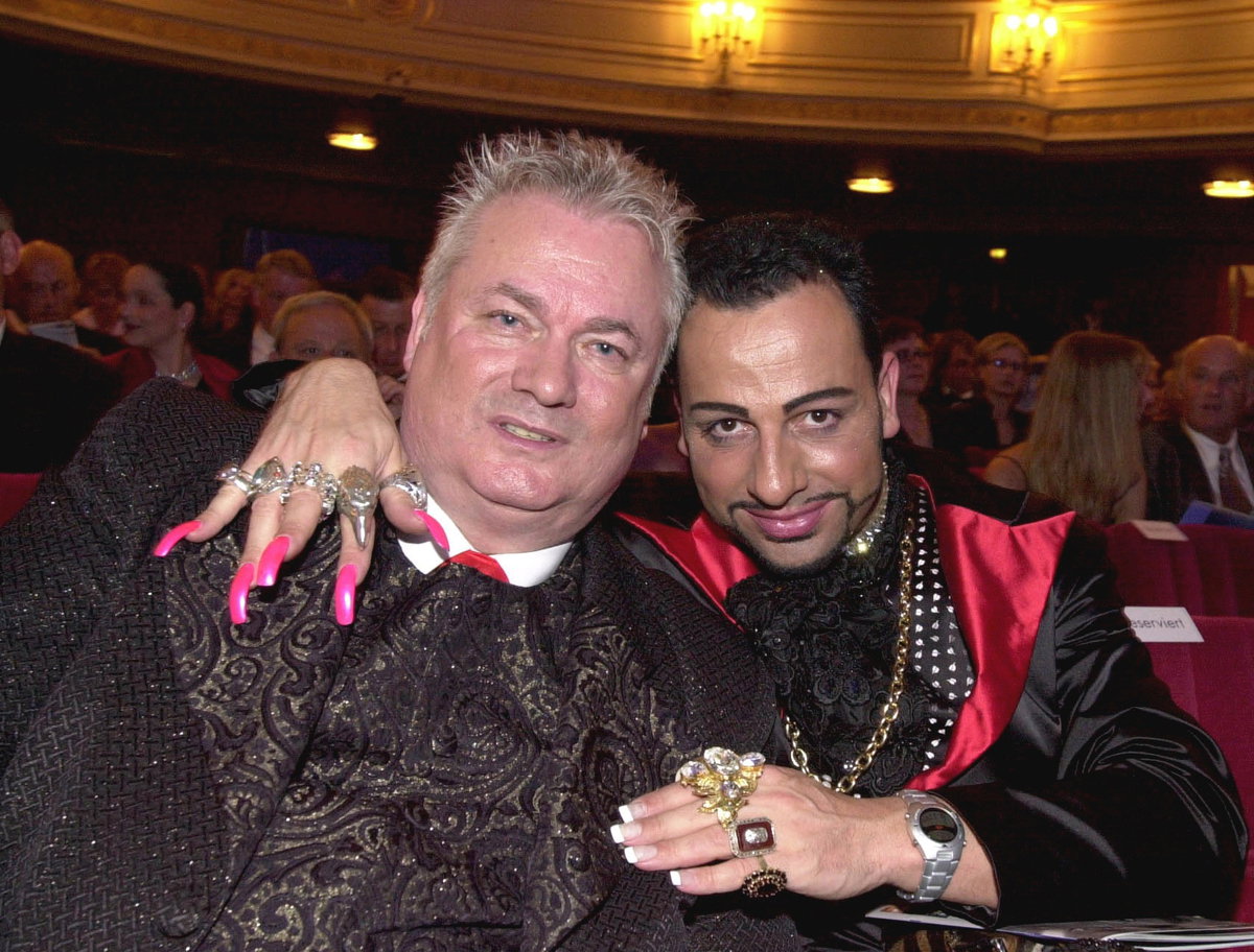 Harald Glööckler und Dieter Schroth im Jahr 2001