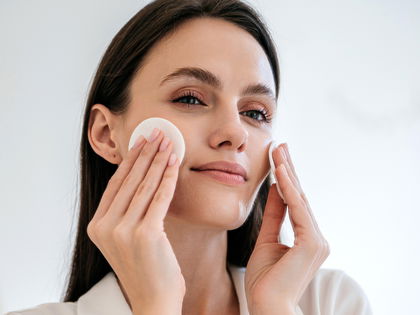 Anti-Aging: Dieses Toner-Serum strafft die Haut schon bei der Reinigung