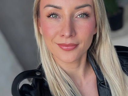 Anna-Carina Woitschack: Auf diese 8-Euro-Mascara schwört die Schlagersängerin