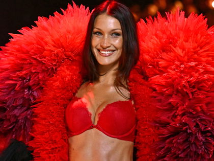 Laut Bella Hadid: Das ist die beste Foundation für einen natürlichen Glow