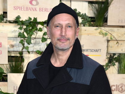"Der Palast"-Star Benno Fürmann: "Früher war ich meiner Tochter peinlich"