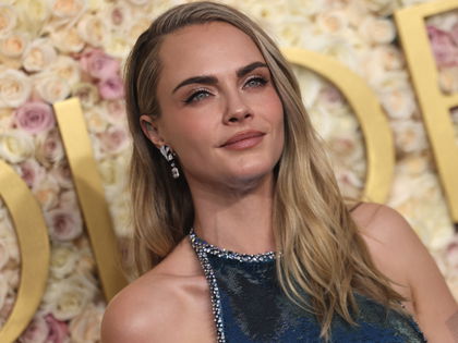 Laut Cara Delevingne: Diese Drogerie-Mascara verklumpt selbst nach 30 Schichten nicht